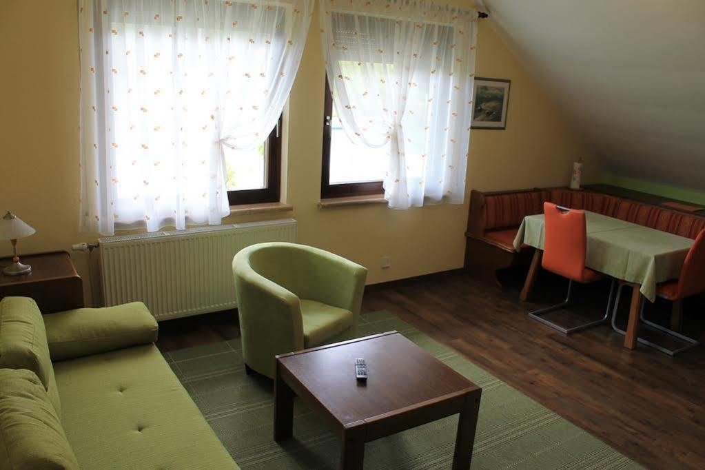 Appartement - Ferienwohnungen - Gaestehaus Gabriele Drobollach am Faakersee Extérieur photo